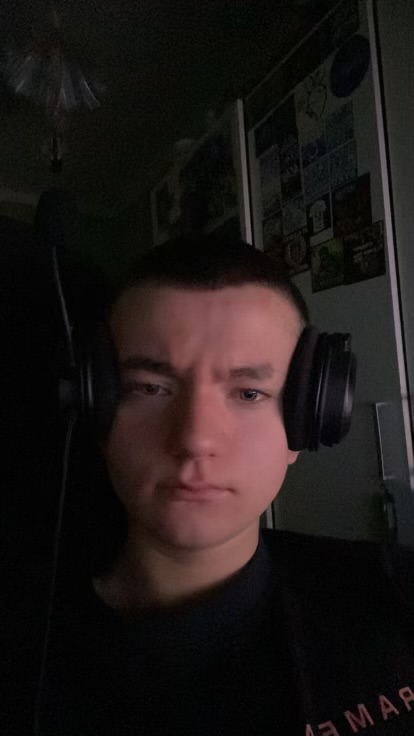 szyxcv tweet media