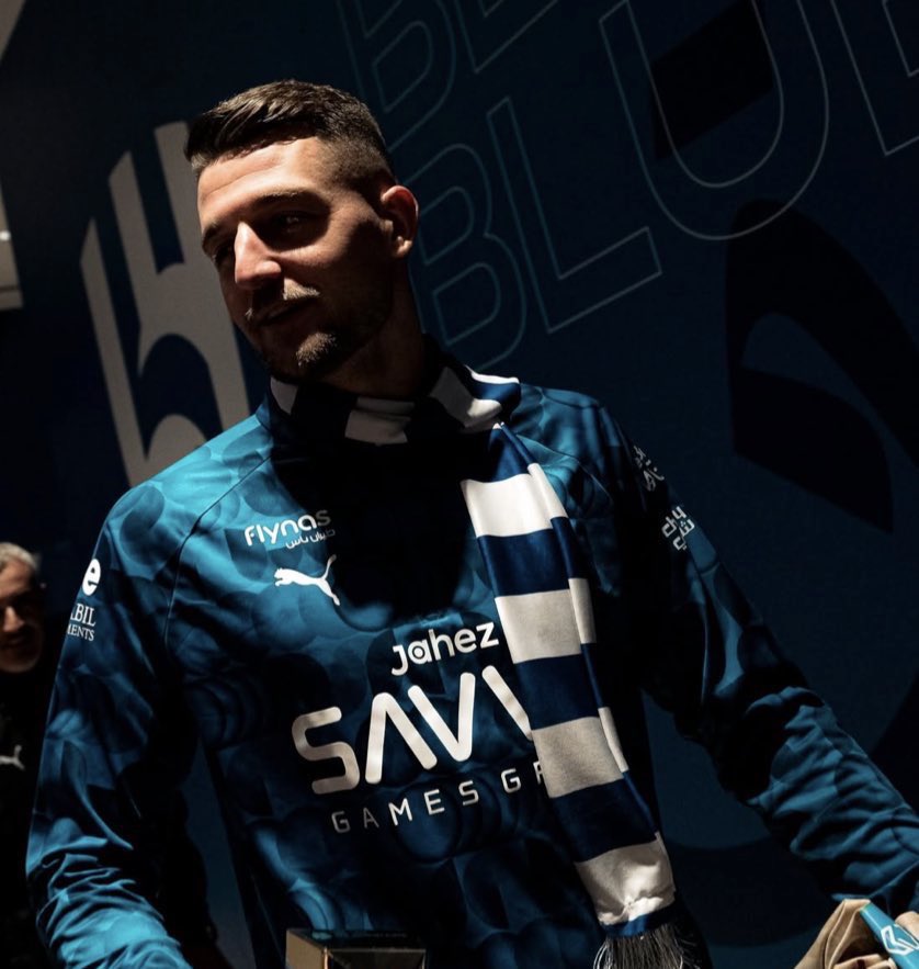 لكل عُقدة وأزمة حل يُدعى
 "سيرجي مينكلوفينش سافيتش "💙