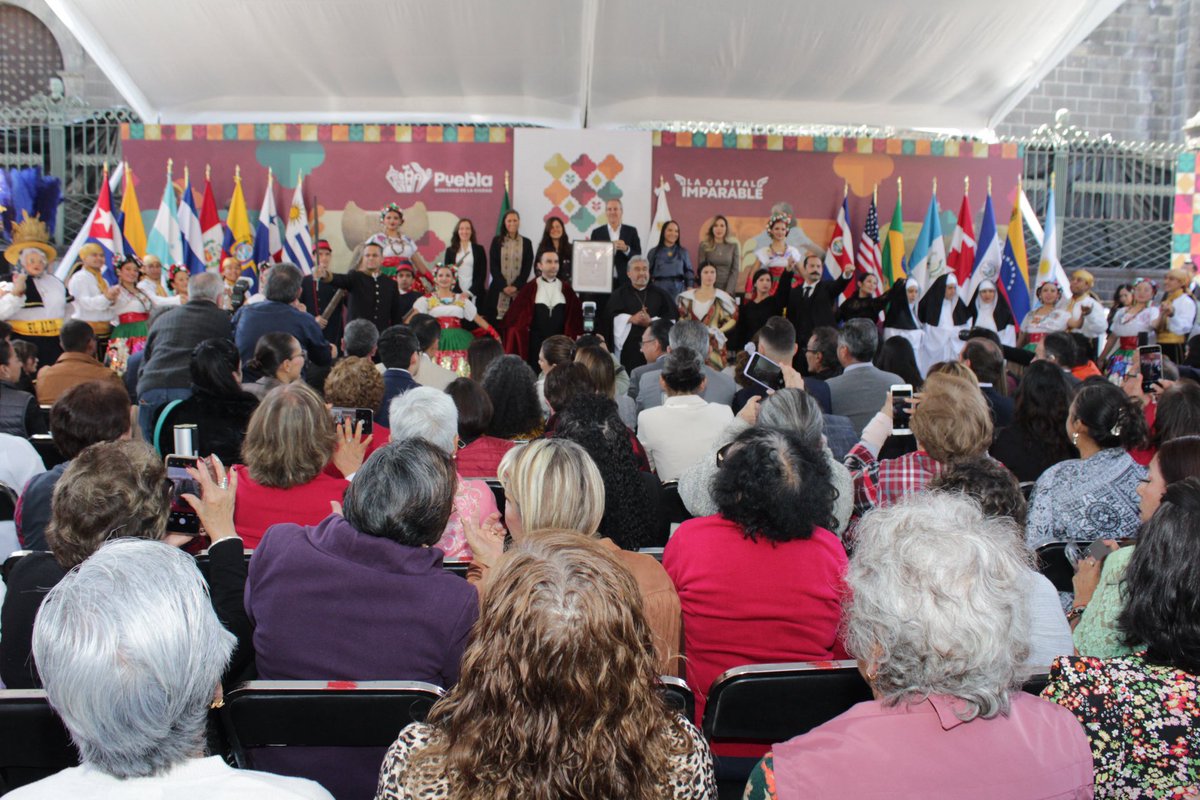 <a href="/PueblaAyto/">Puebla Gobierno de la Ciudad</a> se consolida como referente internacional tras ser designada Capital Americana de la Cultura 2026. 🌎🏛️ El Gobierno de la Ciudad que encabeza <a href="/pepechedrauimx/">Pepe Chedraui 🇲🇽</a> celebra este reconocimiento que impulsa nuestro patrimonio y tradiciones. 
¡Felicidades #Puebla! 🙌👏