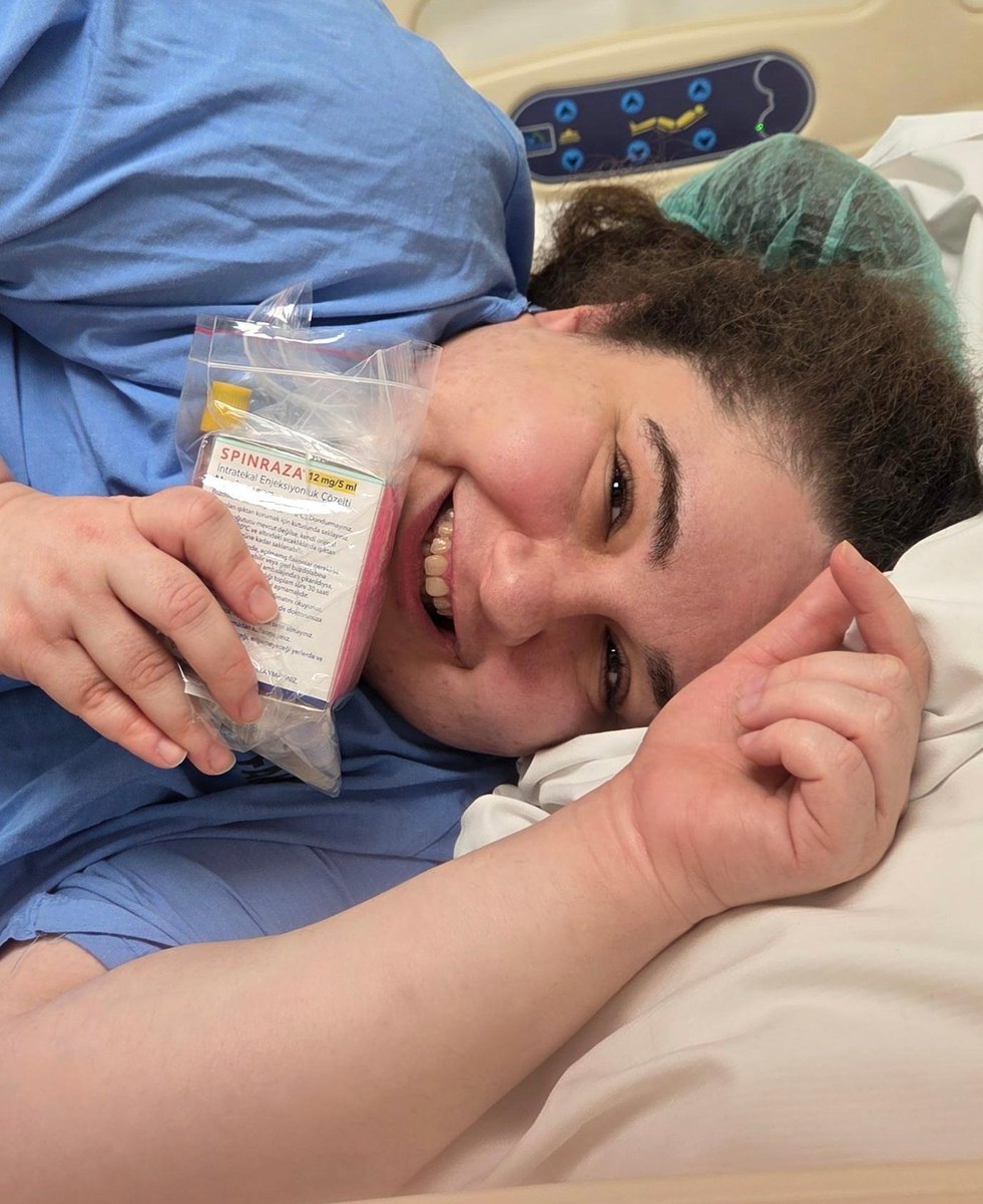MsGeneticist's tweet photo. Bugün 22. Doz Spinraza (nusinersen) günü!
Tam 10 gün önce EMA, Spinraza'nın yüksek dozunu onayladı. 2025 sonu Japonya onayladı, 3 Nisan 2026'ya kadar FDA kararı bekleniyor. Bir an önce yüksek doz Spinraza Türkiye'de onaylanıp SGK kapsamına alınmalıdır. @sgksosyalmedya @titckgovtr https://t.co/pJ3ePSyNJE