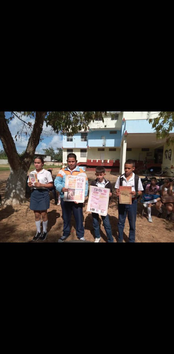 NO A LAS DROGAS es lema de educandos y educadores de las instituciones educativas en el desarrollo de actividades durante la semana.
#NoALasDrogas
#EducacionCiroRedondo
#CubaMined