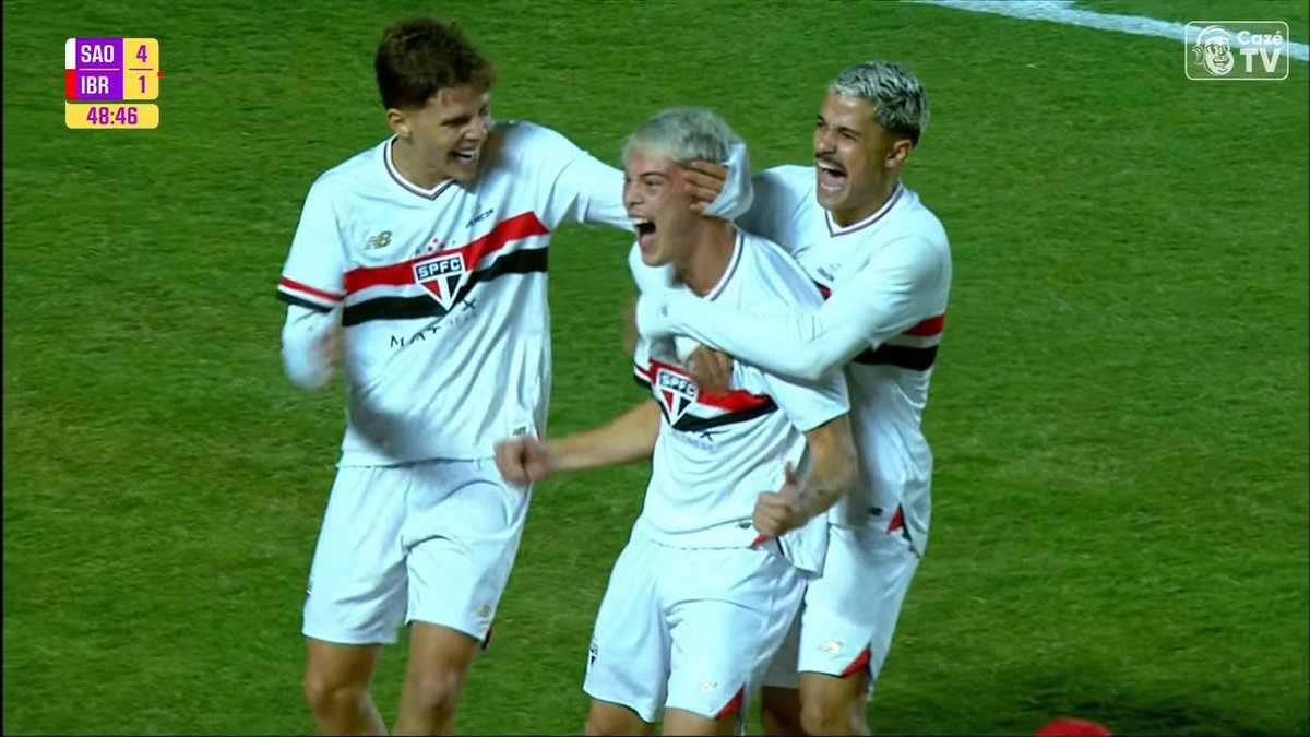 SaoPauloMiIGrau's tweet image. &amp;gt; jogador do ibrachina resolveu fazer a falta para impedir o gol
&amp;gt; foi expulso
&amp;gt; são paulo fez o gol de falta

ABSOLUTE CINEMA KKKKKKKKKKKKKKKKKKKK