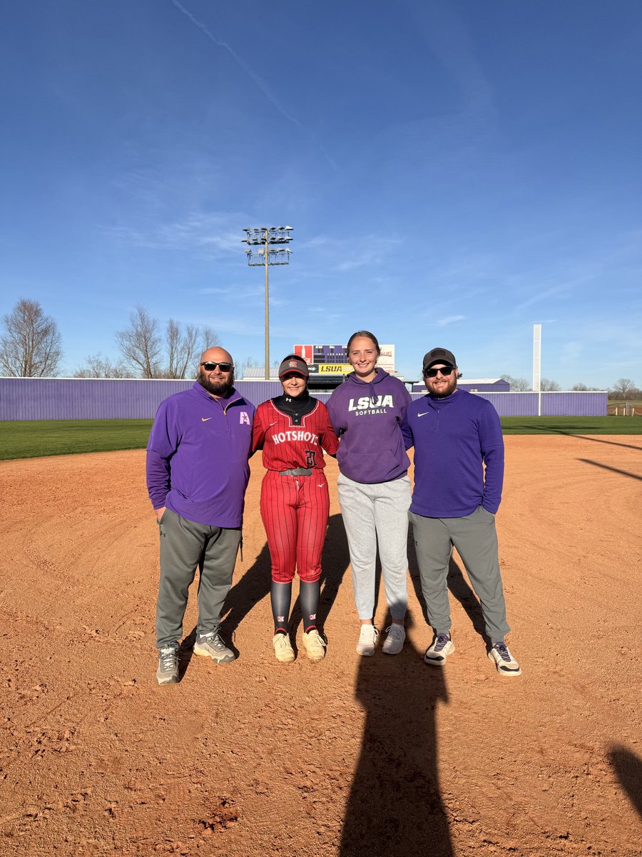 TaelynDroddy22's tweet photo. Thanks for the invite to come practice at LSU Alexandria! 🥎 Loved spending time with the coaches and learning about your softball program 💪 https://t.co/rNQMrEfPM7