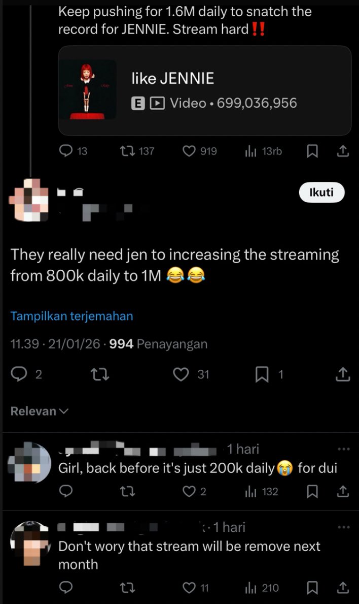 Echa_yaEcha's tweet image. 🚨First K-Rap Song to hit 1B 
🚨Most Streamed K-Rap Song 
——— Increace daily streams or we’ll lost the record ‼️🆘

GAP — 40.4M 🆘
* the gap is closing at an alarming rate*

Hi ARMY! I'm not sure you guys are serious about the record. Daily streams keep dropping, while the other…
