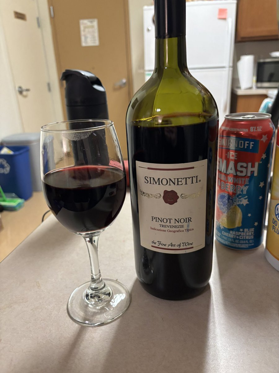 McCulver54's tweet photo. Shelly has relapsed. https://t.co/keJ9TbXMmM