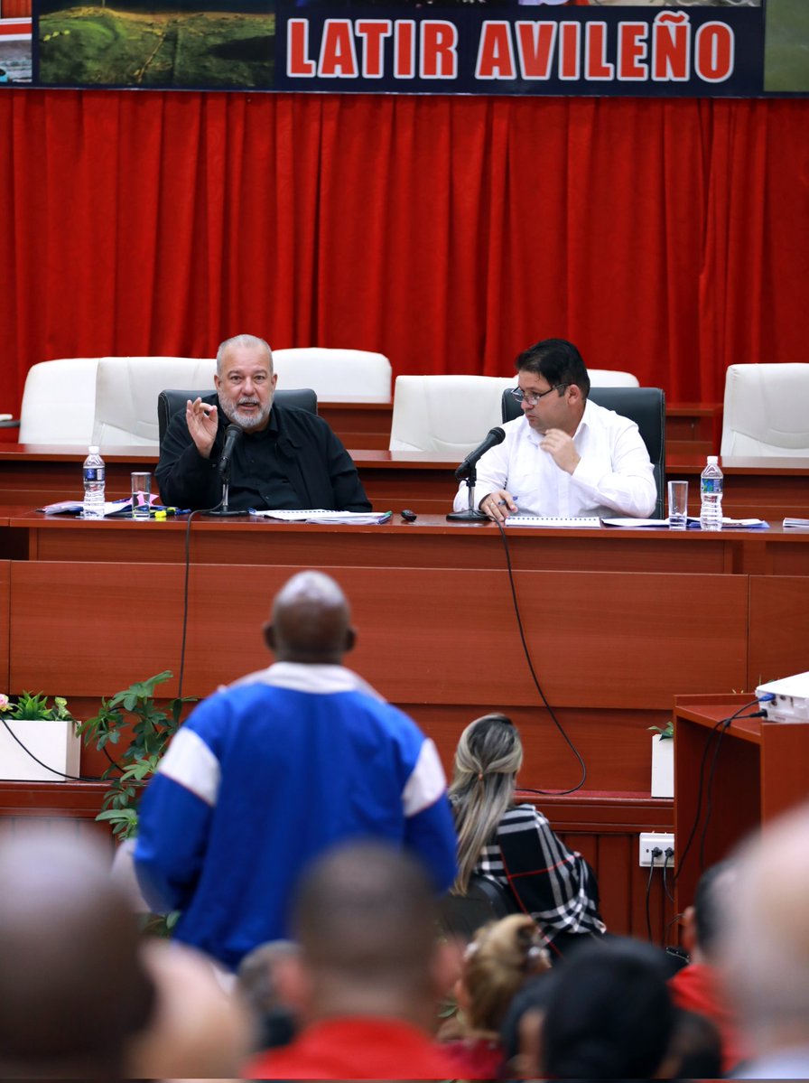 En el Consejo Provincial de Ciego de Ávila destacamos el trabajo cohesionado entre el Partido y el Gobierno, principio clave para avanzar. 

Corresponde ahora a los Consejos de Administración Municipales continuar el proceso para materializar cada compromiso.

#ProgramaDeGobierno