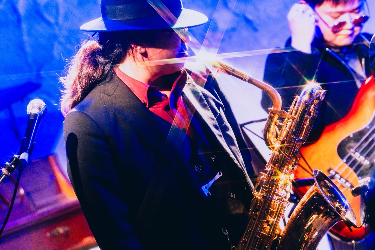 まさか自分が口元輝くタイプの人になるとは思わんやん