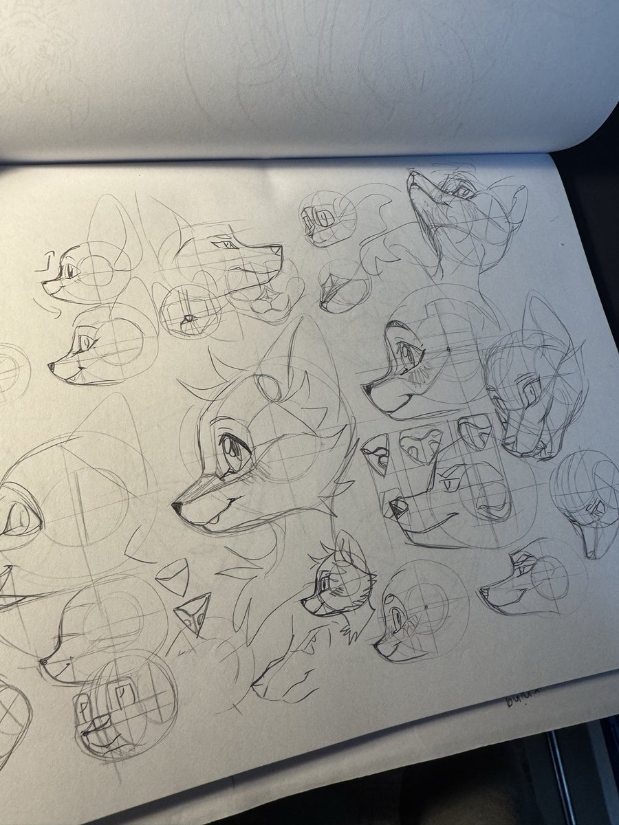 LittleRainART's tweet image. Sketchbook page