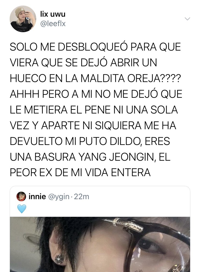 few tweets #jeonglix || insufrible

flx solo quiere que su ex le devuelva sus dildos.