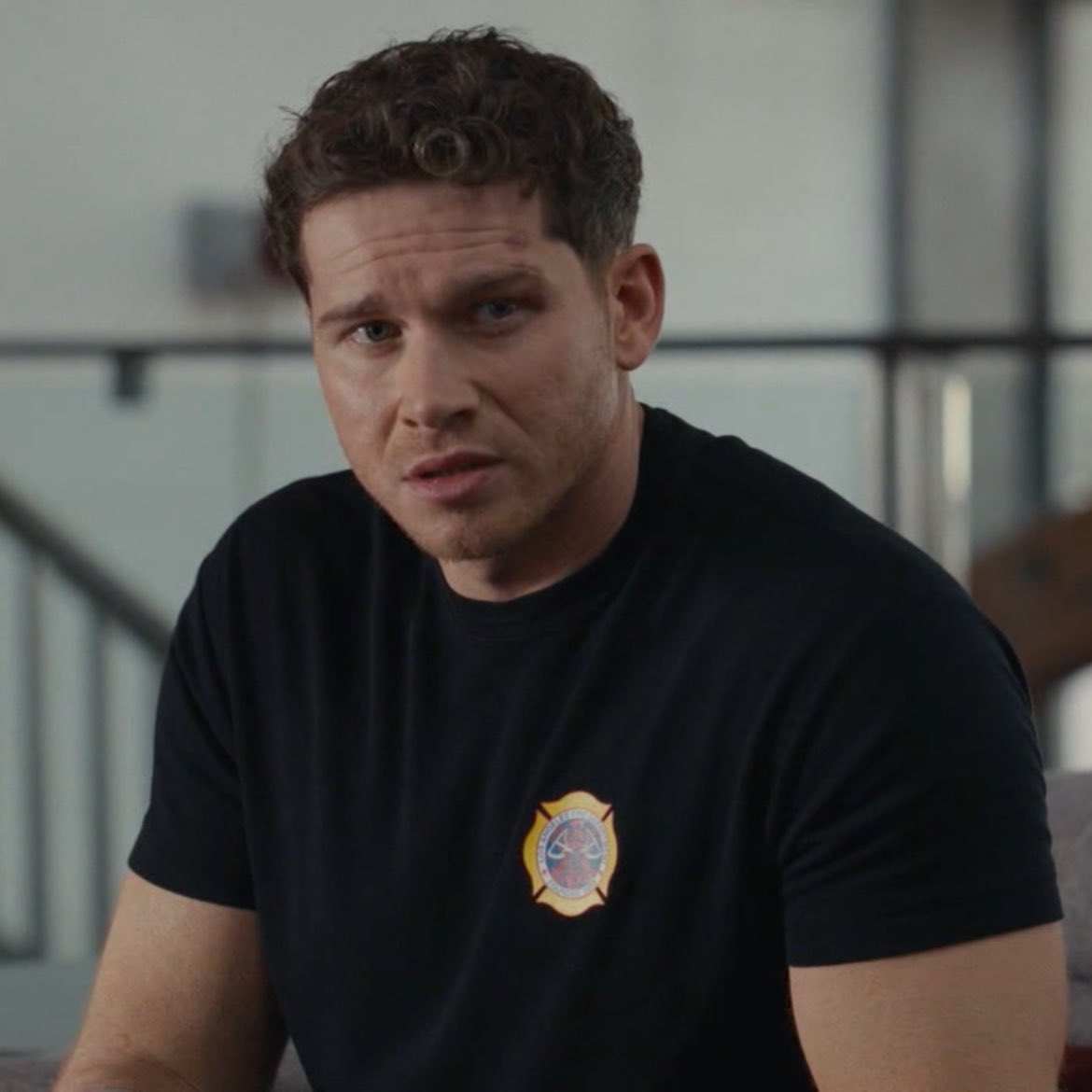 buckitallup's tweet image. eye contact goes crazy