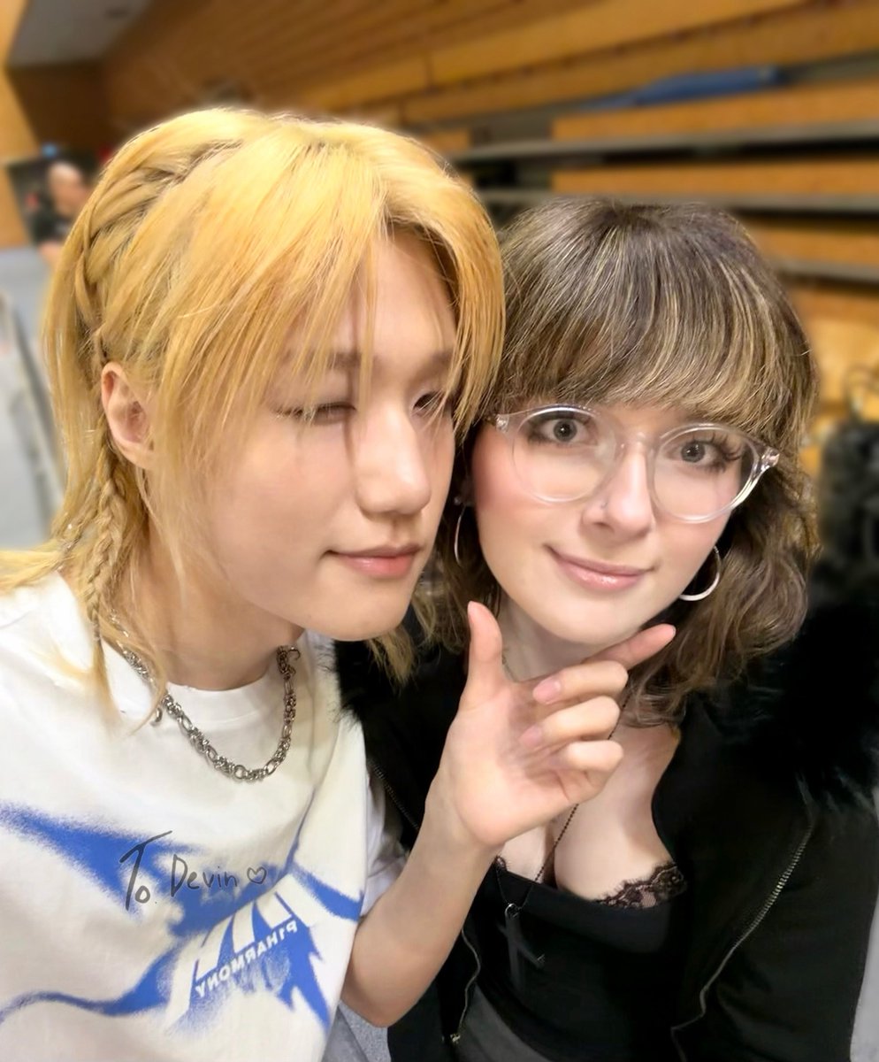 devin 🎧 tweet media