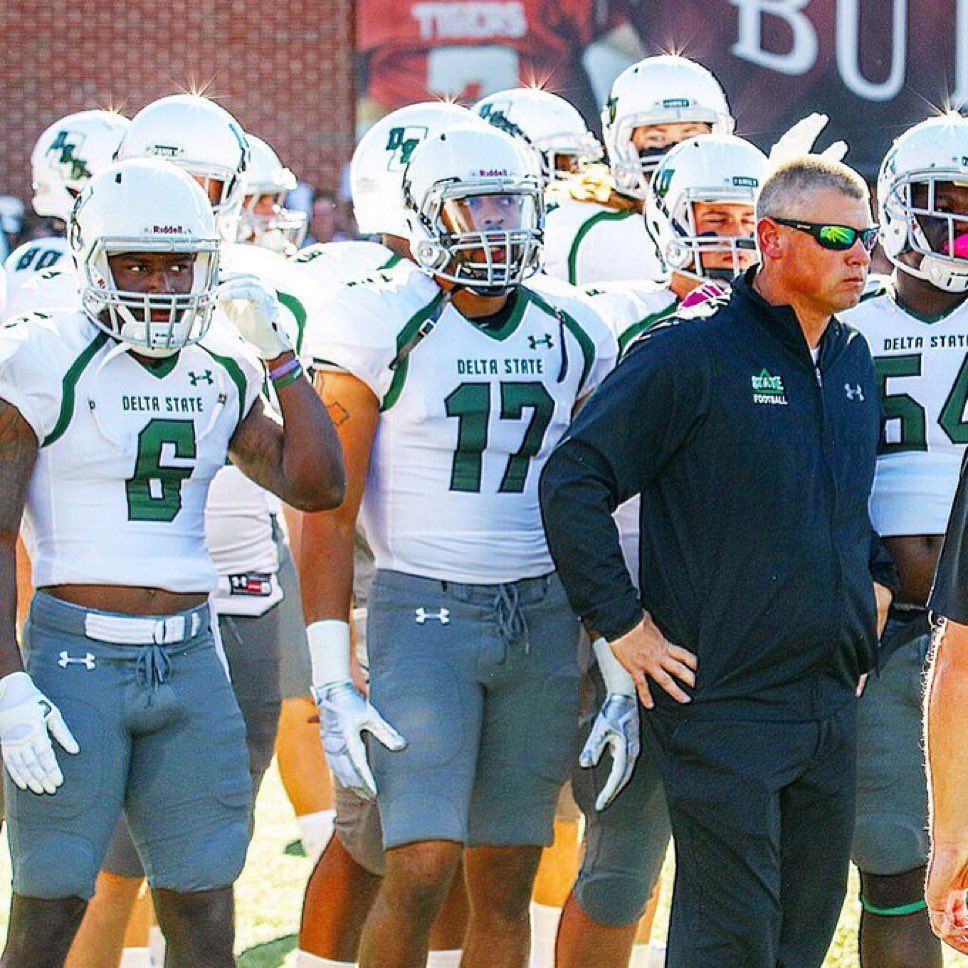 short__6's tweet photo. Forever thankful for you coach 🤞🏾❤️ @CoachToddCooley appreciate you for shaping me into the family man I am today 💪🏽💯🙏🏾❤️.. GO BE GREAT‼️❤️💙 #HOTTYTODDY https://t.co/a3BpuSDJVM
