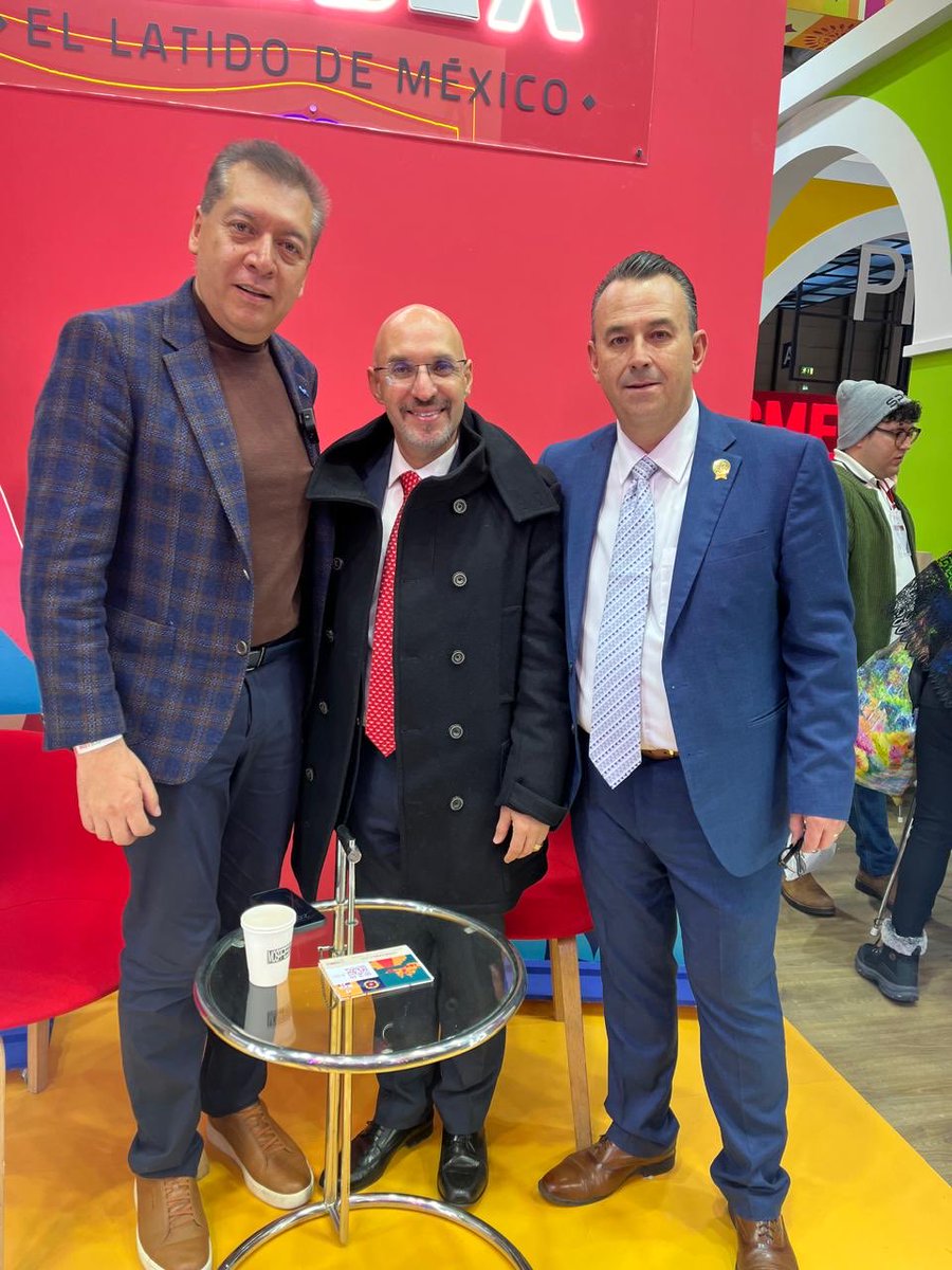 hectorlanderoca's tweet photo. "FITUR 2026: conectando con líderes del turismo para impulsar propuestas que beneficien a nuestros empresarios. CANACO Puebla presente. https://t.co/SEc7rxEmEa