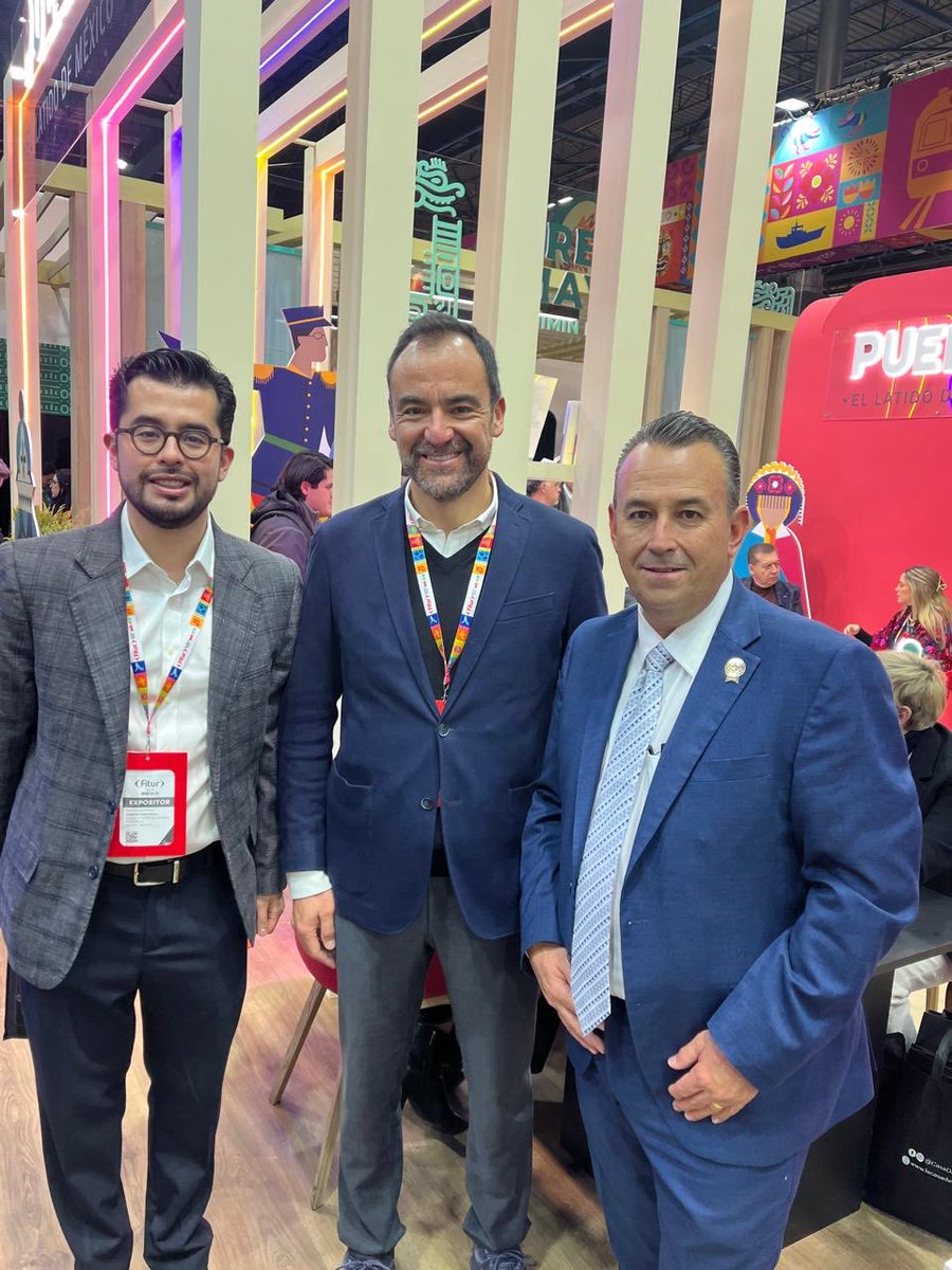 hectorlanderoca's tweet photo. "FITUR 2026: conectando con líderes del turismo para impulsar propuestas que beneficien a nuestros empresarios. CANACO Puebla presente. https://t.co/SEc7rxEmEa