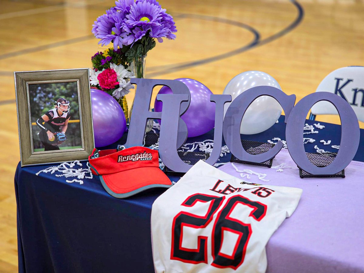 Liberty Lewis tweet media