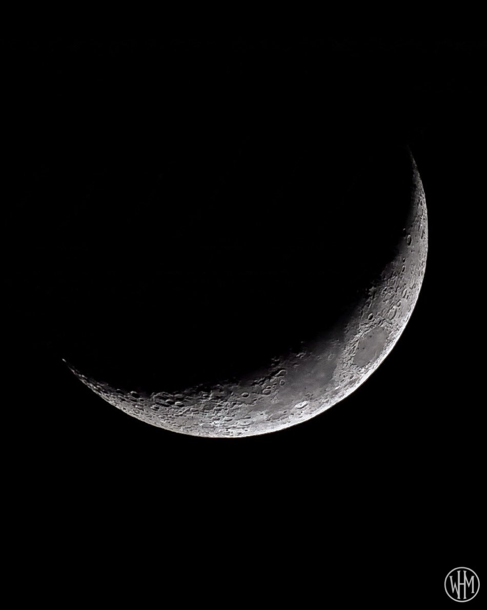 Waxing Crescent Moon
19% illuminated 
Seestar S50
Bortle 8
ALT/AZ
Phone Edits