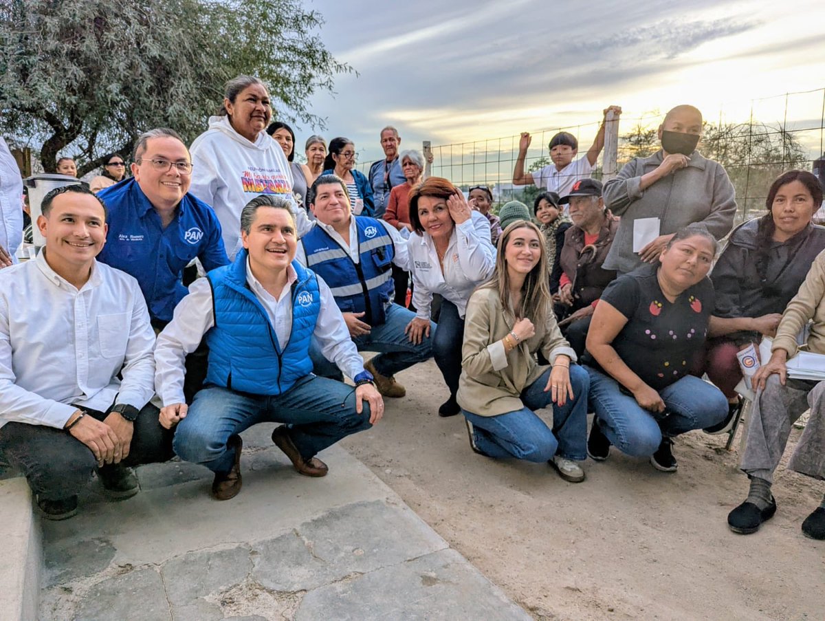 LuisEstevane's tweet image. En la Matanza la gente nos recibe como en casa!

Aquí es notorio que #ElPANGobiernaMejor 

Gracias por tu compañía Presidente @GildardoReal seguimos trabajando y sembrando para lo que viene!

@AccionNacional con todo por Hermosillo! 

Gracias Secretario @jlsolteromx!