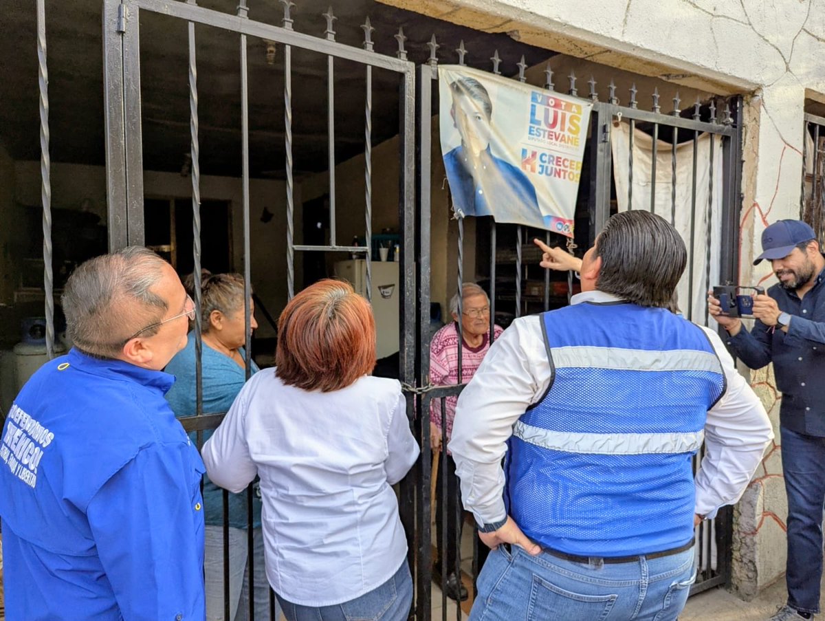 LuisEstevane's tweet image. En la Matanza la gente nos recibe como en casa!

Aquí es notorio que #ElPANGobiernaMejor 

Gracias por tu compañía Presidente @GildardoReal seguimos trabajando y sembrando para lo que viene!

@AccionNacional con todo por Hermosillo! 

Gracias Secretario @jlsolteromx!