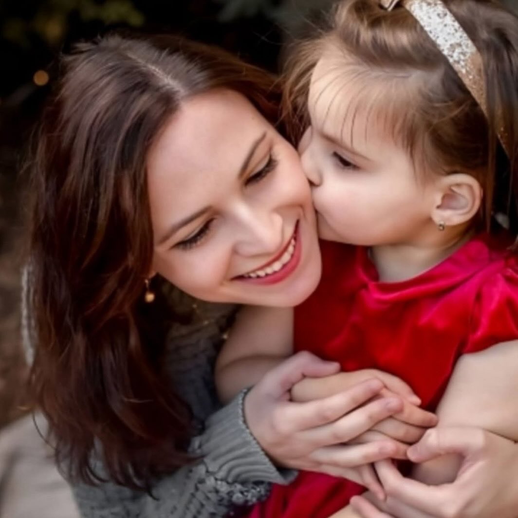 Mazelit_'s tweet image. Aline Kapshitter, a 7-year-old gift from Hashem, was living peacefully with her family in Israel when Hamas attacked.

Then her and her entire family were murdered in cold blood by Hamas on October 7th.

🕯️Aline Kapshitter, 7

Palestinians from invaded Israel that day. They…