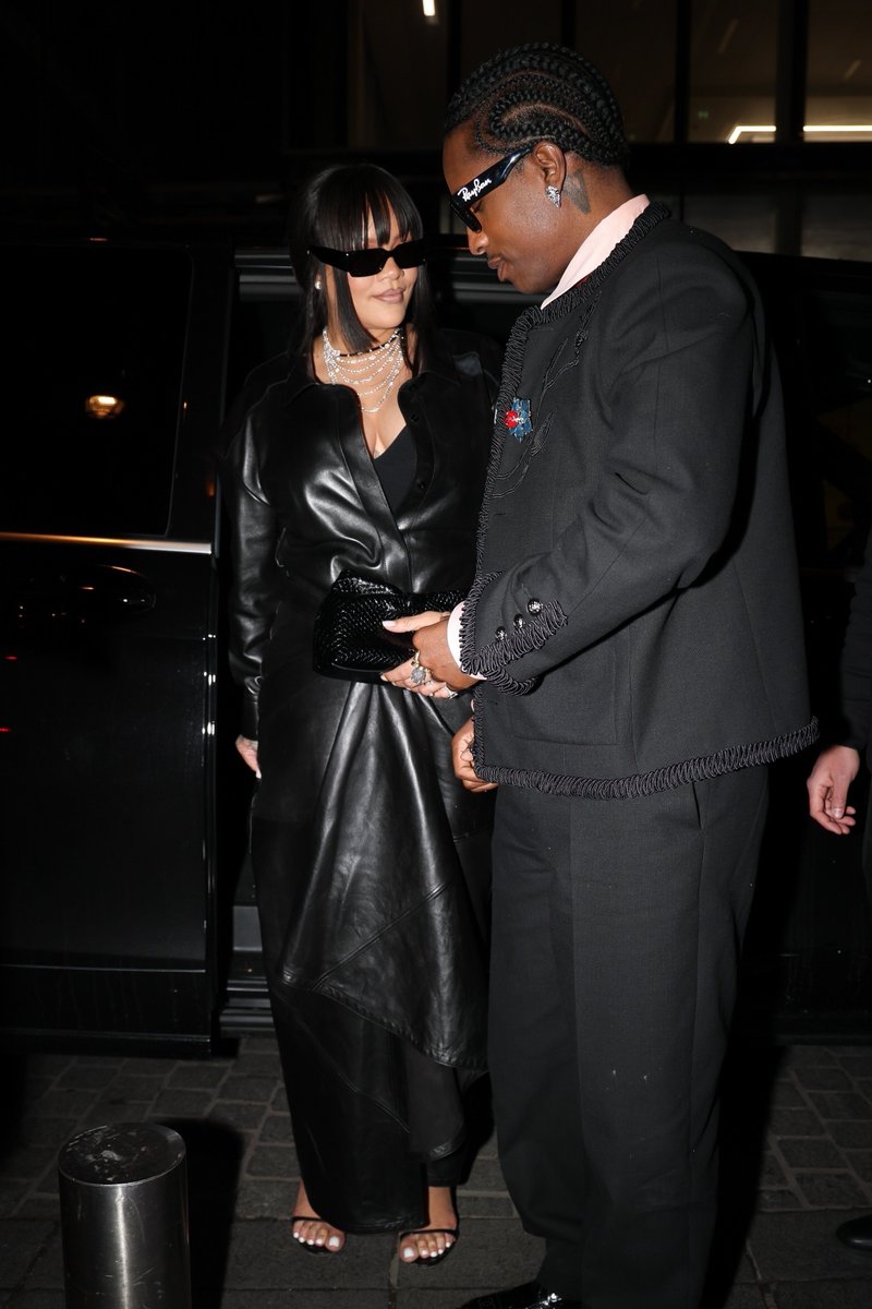 metgalacrave's tweet image. Rihanna and Asap Rocky in Paris.