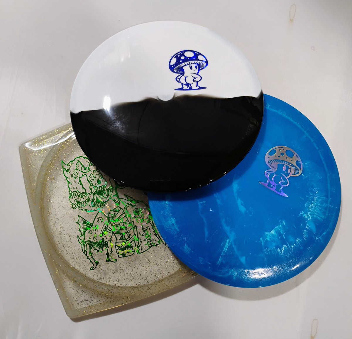 Doomsday Discs tweet media