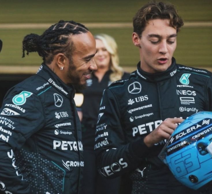 brit_cedes's tweet image. day 81 of posting a picture of lewis and george until we get a britcedes podium