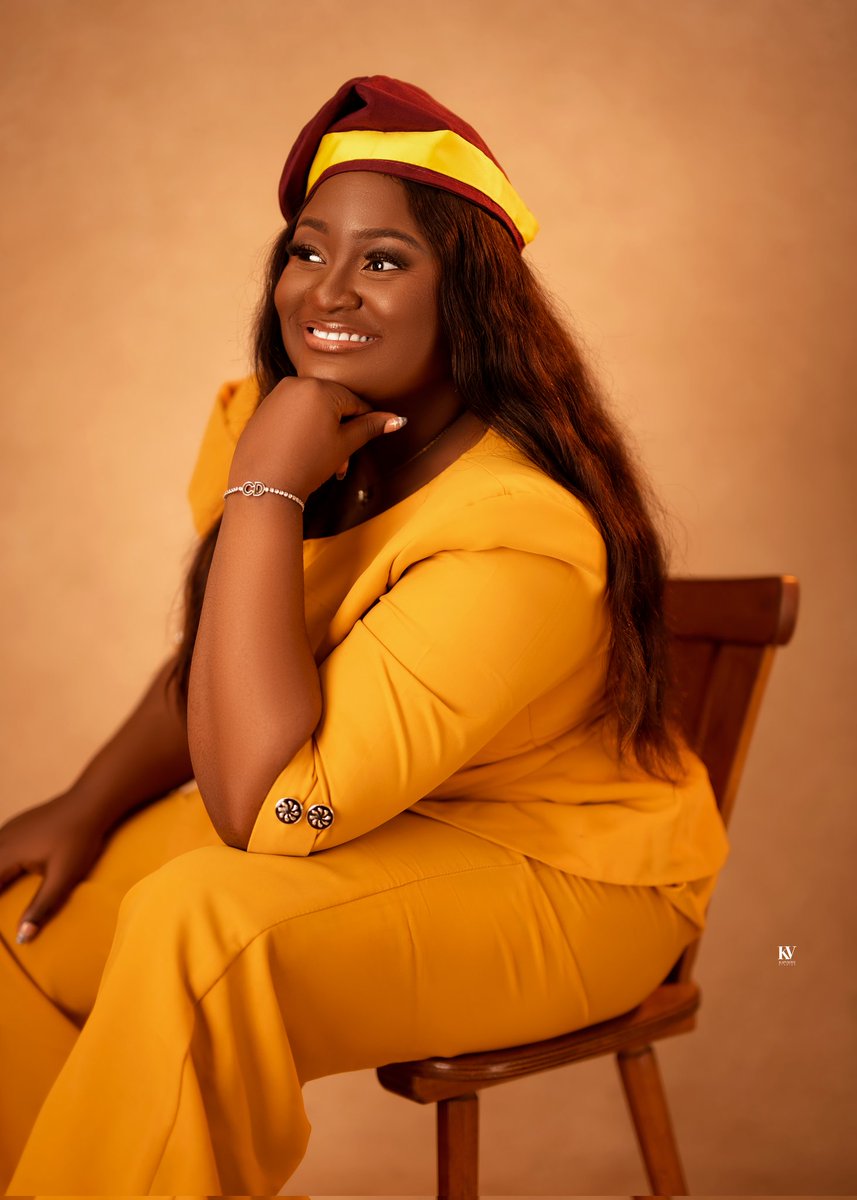 bhusayor28's tweet photo. 4 years turned 6 years and finally I clocked it🤏

https://t.co/ROfAcptEjV in the bag🥰
God really DID!

#UNILAG2025Convocation #latestgraduate #Convocation 
@UnilagNigeria https://t.co/DMtzovJbsO
