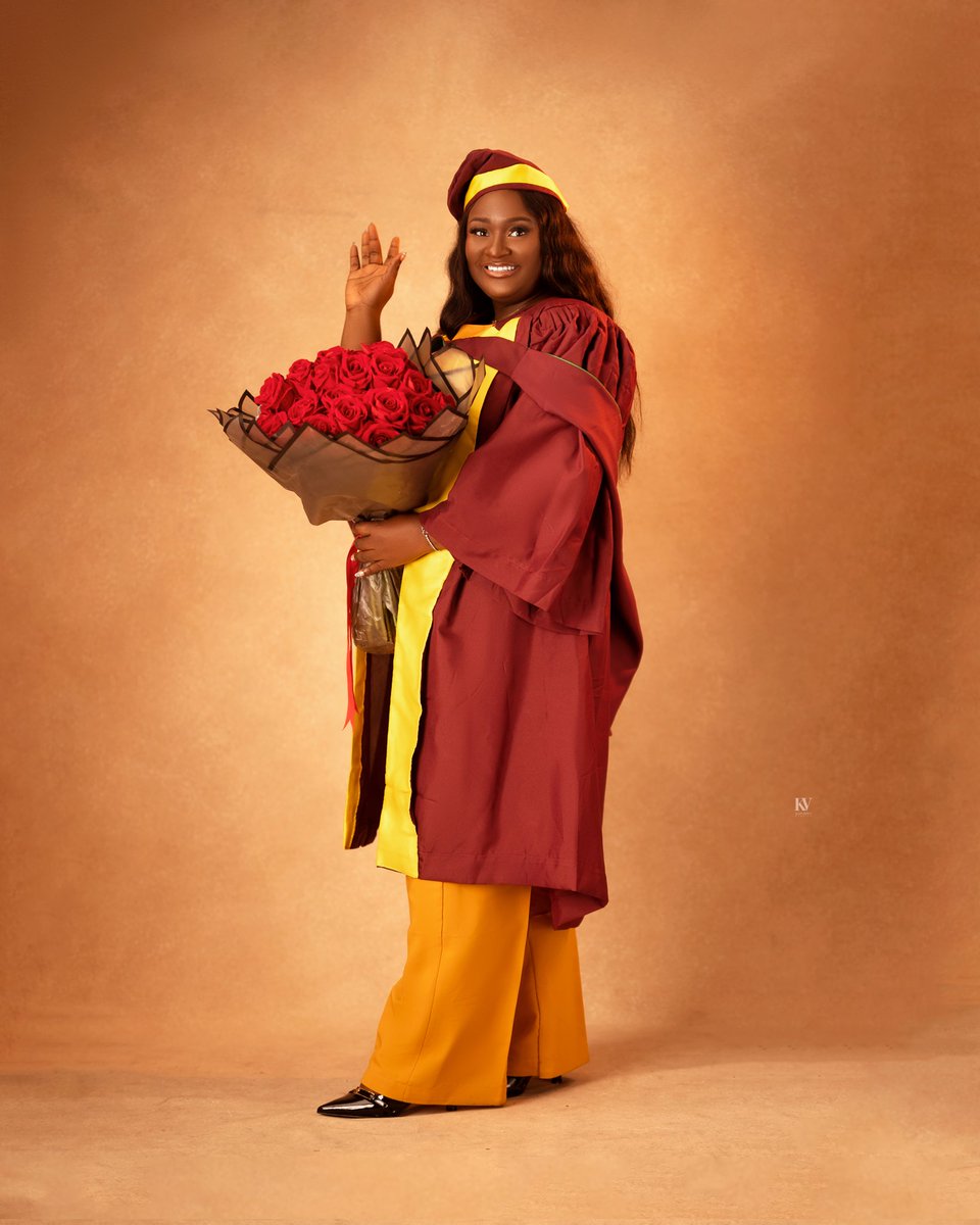 bhusayor28's tweet photo. 4 years turned 6 years and finally I clocked it🤏

https://t.co/ROfAcptEjV in the bag🥰
God really DID!

#UNILAG2025Convocation #latestgraduate #Convocation 
@UnilagNigeria https://t.co/DMtzovJbsO