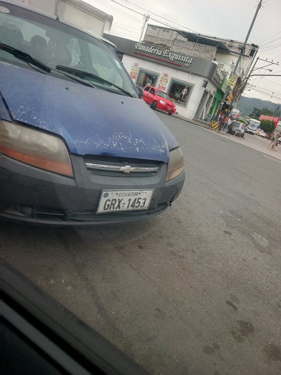 oluna91's tweet photo. Ese es el otro auto https://t.co/N4viNSTIks