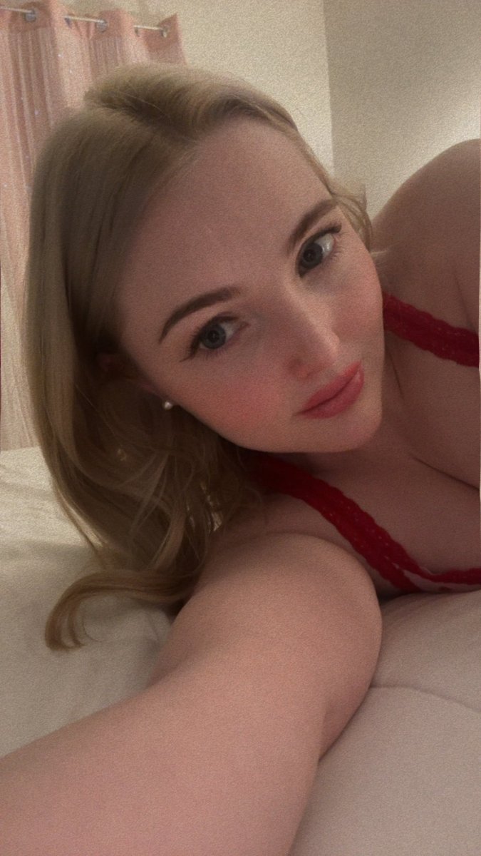 Caroline Grace tweet media