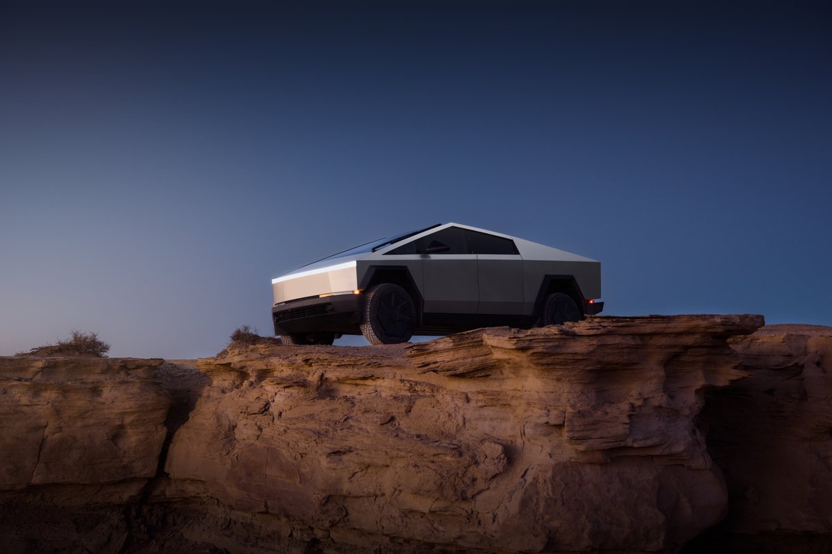 cybertruck's tweet image. Everything the light touches is our kingdom