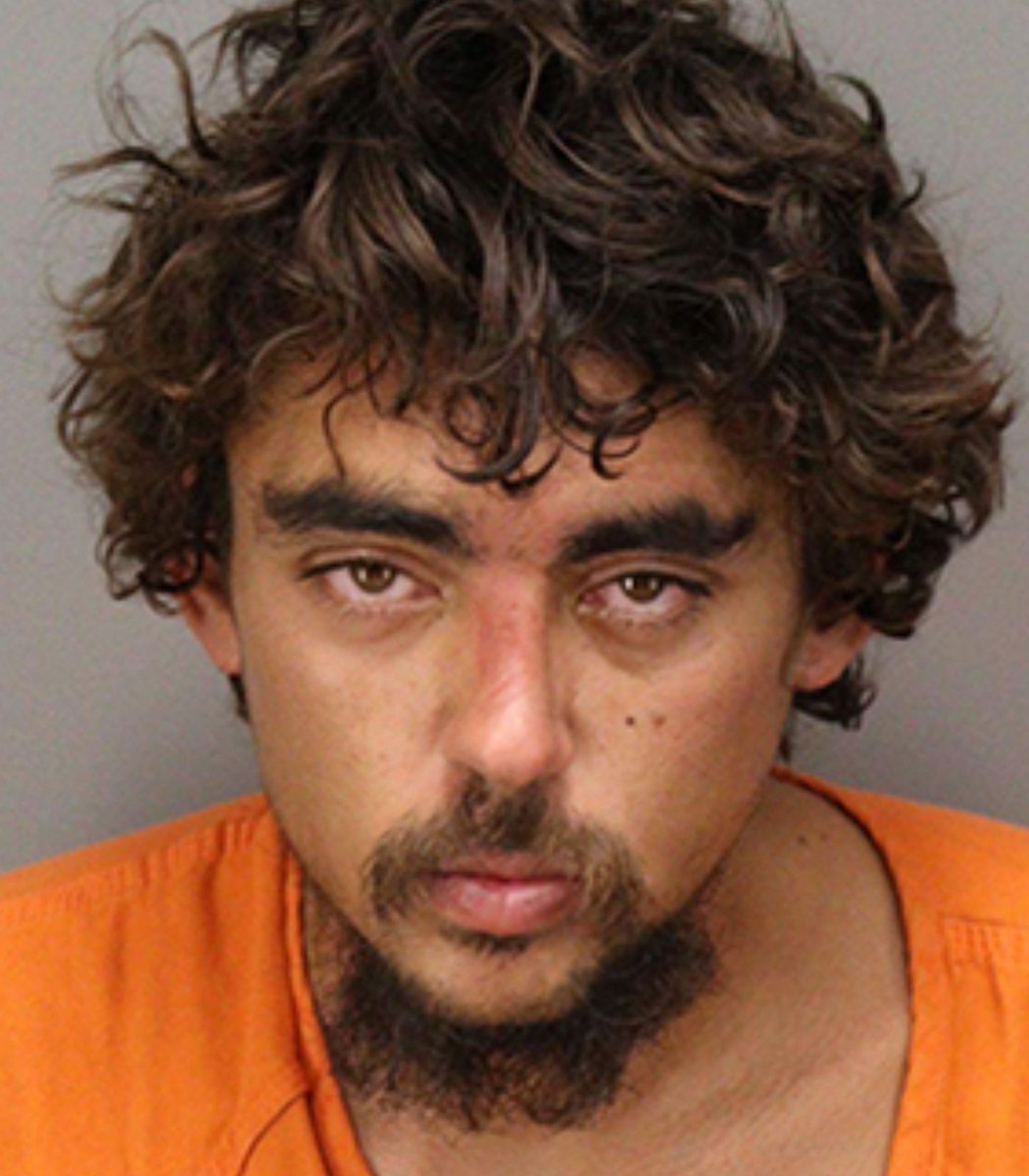 Dexerto's tweet image. A Florida man is facing up to 5 years in prison after being arrested for using a ketchup packet as weapon

Police noted that the victim suffered "two spots of ketchup on his jacket" as a result of the incident