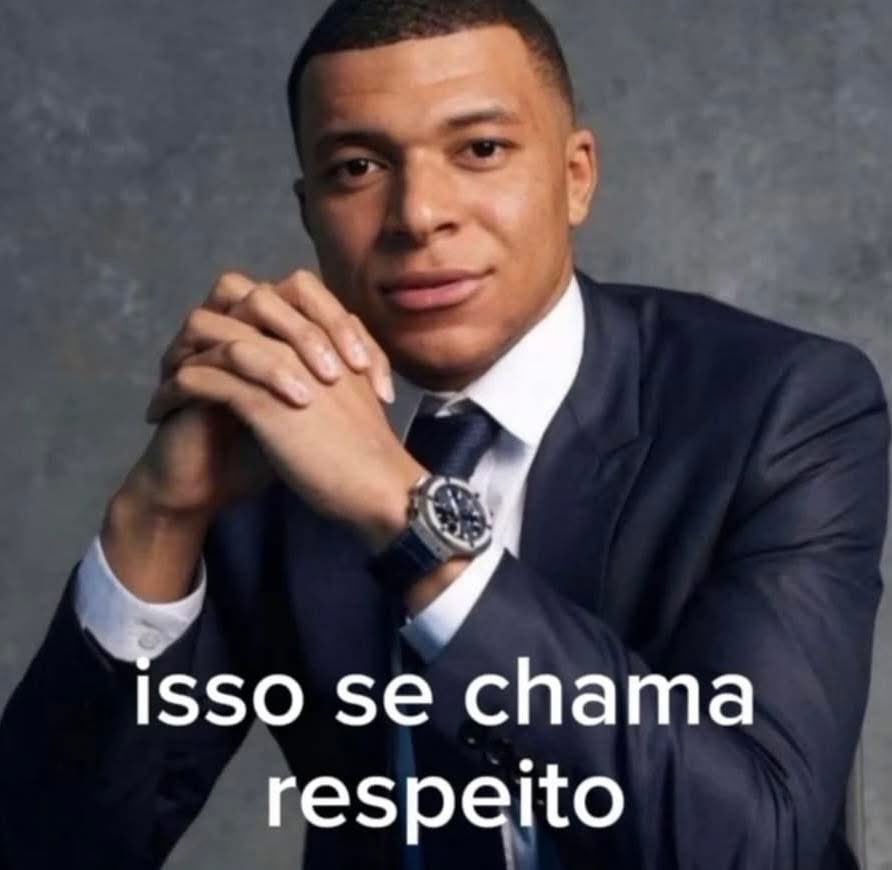 CR7Brasil's tweet image. *Jogador faz gol contra o ex time e não comemora*

Meu amigo que trai a esposa: