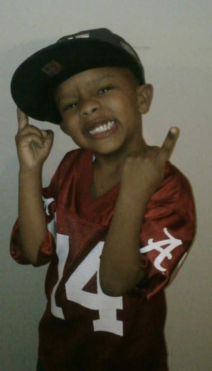 Breezy2goated's tweet image. #AGTG Today I just Committed To My Dream College Since Childhood. I’m Headed To Title Town Roll Tide 🐘 @BoersBurner @Bama_247 @AlabamaFTBL @FreddieRoach @CoachL__ @TomLoy247 @SSN_Alabama @BOL_On3