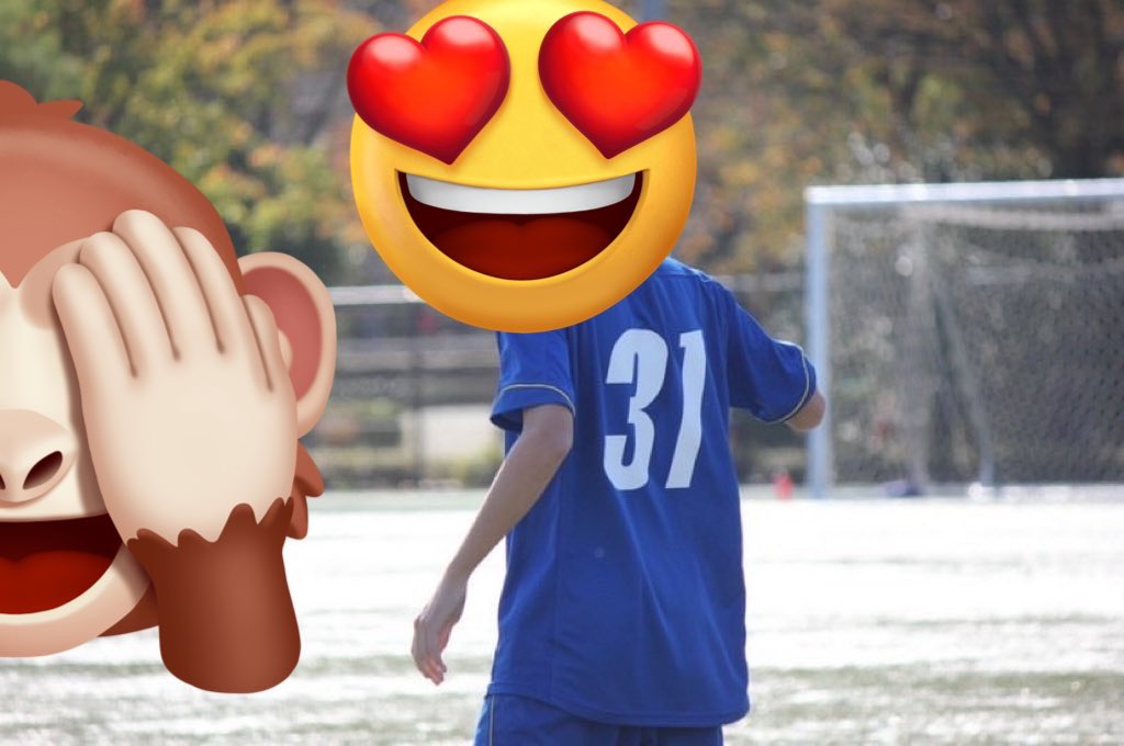 最近サッカー⚽️寒くてサボりがちだから高校の時のやつ載せておく笑笑
いいね、コメントいっぱい待ってる