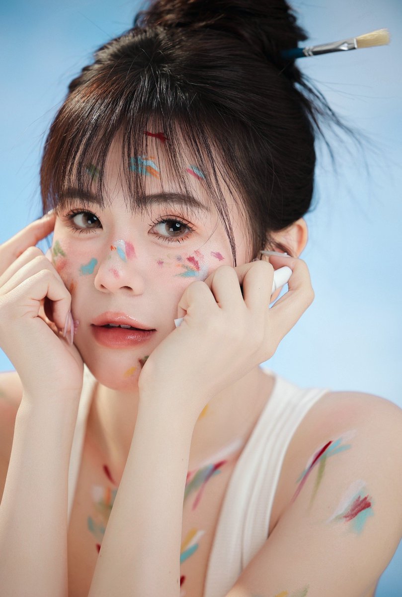 CameraGirl612's tweet image. 