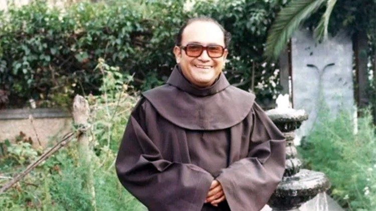 León XIV ha autorizado la beatificación de Fray Augusto Rafael Ramírez Monasterio, sacerdote de la Orden de los Frailes Menores de Guatemala, asesinado por odio a la fe. 
<a href="/PEdgar05/">P. Edgar</a> 
<a href="/ruano_pine/">Víctor Ruano</a>