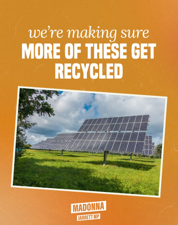 RewiringNZ's tweet photo. 🚗The UK Government promotes that 'electric feeling'.

⚡Electric public transport on the water, on the rails and on the roads. 

♻️Australia's solar panel recycling scheme. 

🏏Black Cap Daryl Mitchell spreads the solar message. 

😎China's solar power. 

https://t.co/XESdAbgI7j https://t.co/G0JWQ4lXTP
