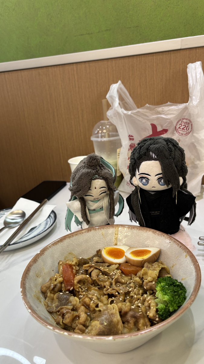 紅鸞 `૮(;–｡ᵕ)⸜" tweet media