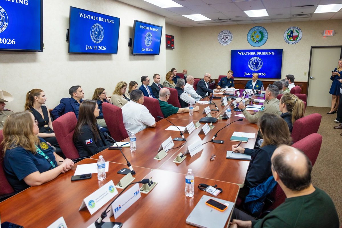 Governor Abbott Press Office tweet media