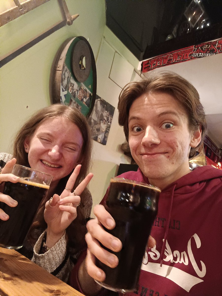 If you ever end up in Vilnius do go to Šnekutis it's such a great bar. I haven't laughed so much in a while, I really needed this. The best night out!🫣😆❤️
#Lithuania #Vilnius #Senamiestis