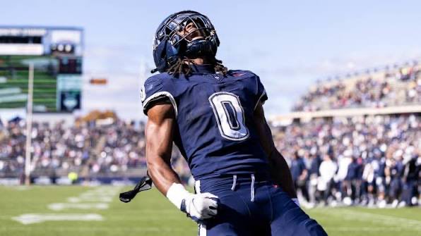 Malik_Mccloud2's tweet photo. After a great conversation with @Coach_Manalac I’m blessed to receive my 5th division 1 offer from the university of Connecticut @CoachBT02 @Ty_Brown5 @coachmeyer412 @coachwil_412 @EatTeam_2 @WPIAL_Insider @TheWPIALEdition @247recruiting @On3 https://t.co/rtmPPYRyDV