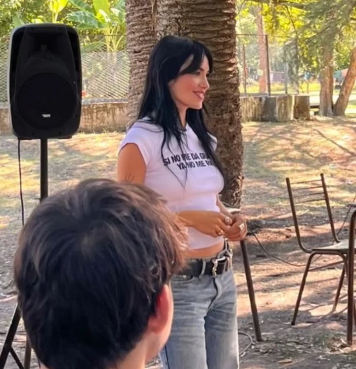 dwarfespos's tweet image. muestre muestre el anillo