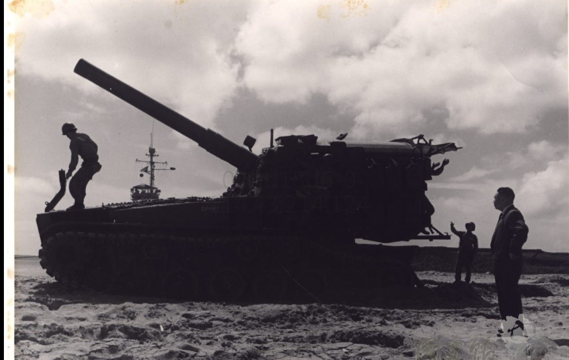 Played a big role in Kinmen shelling. The SPGs were later changed