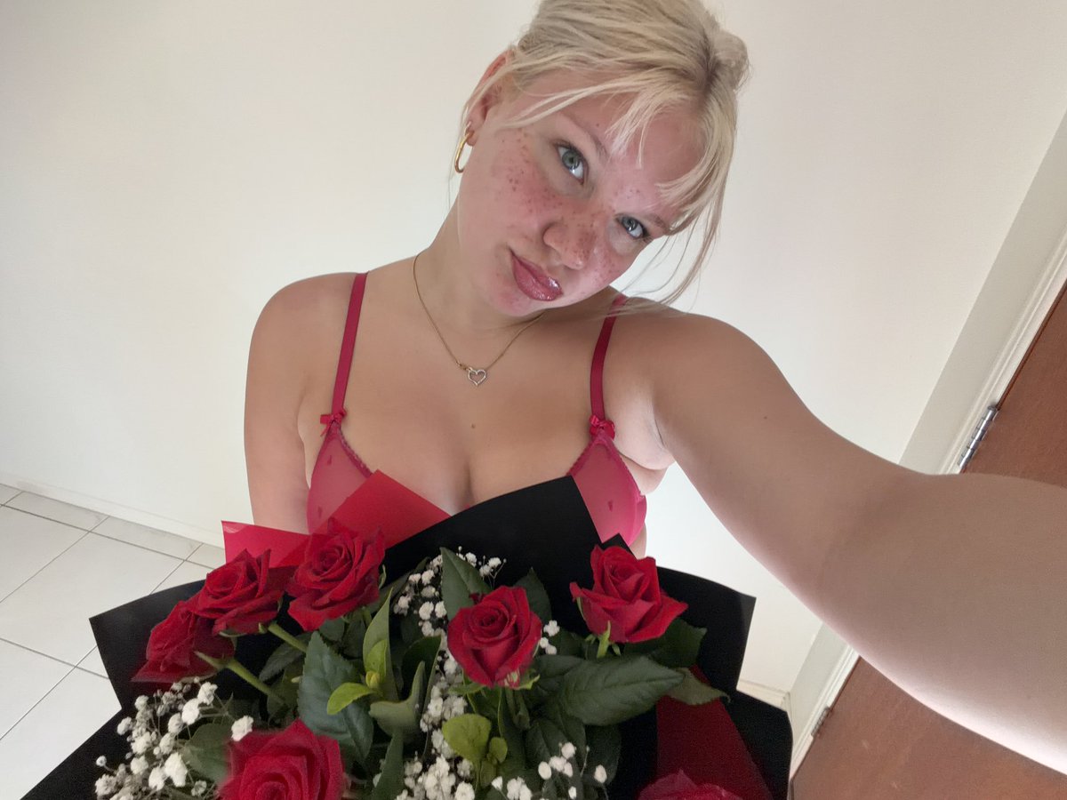 Sophie Rain or me? 👀