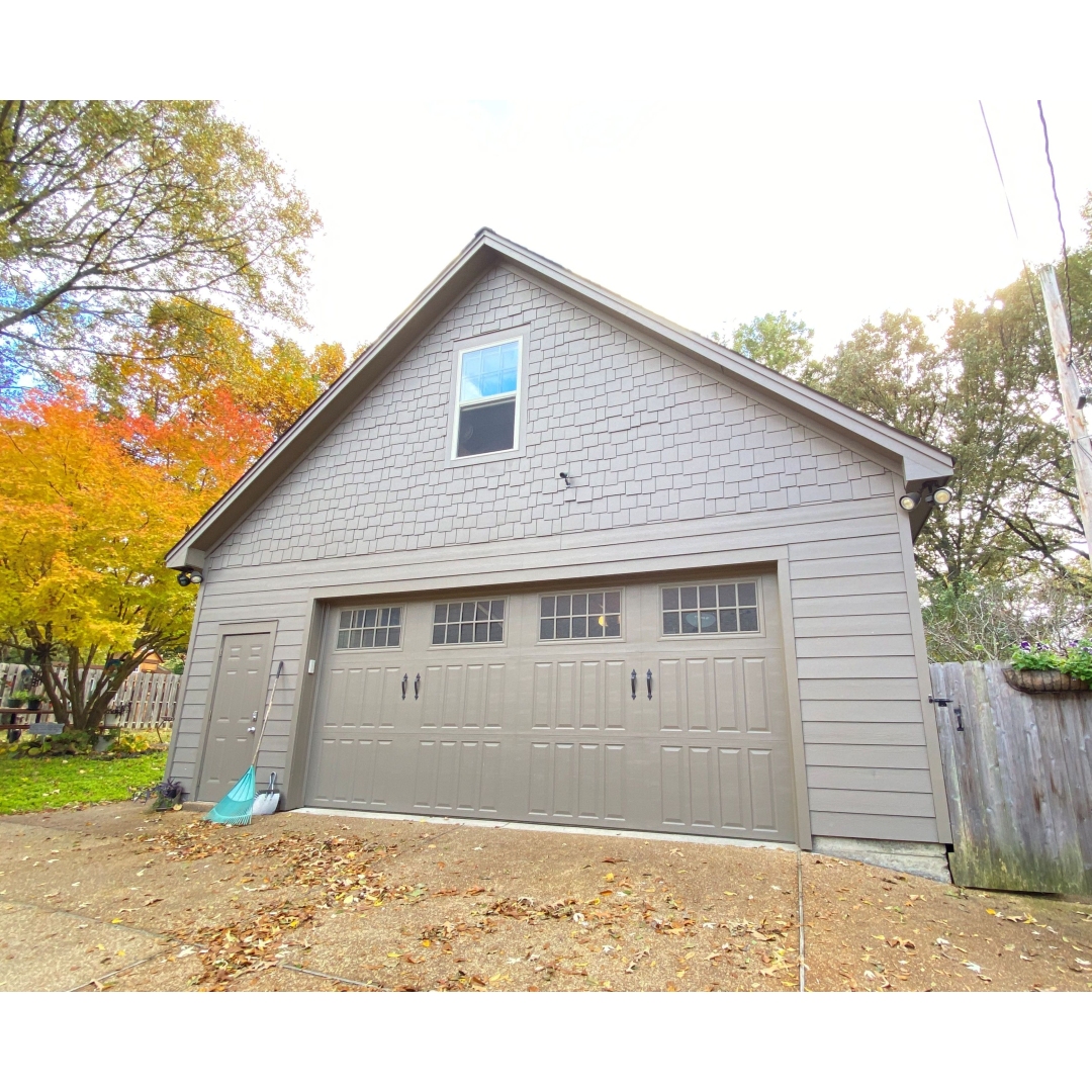 LegacyHomePlans's tweet image. Looking for more space? Explore garage plans built for storage, vehicles, hobbies &amp;amp; more.

featured plan: 0896-G Providence Garage
🔗 LegacyHomePlans.com
#GaragePlans #HomeStorage #LegacyHomePlans