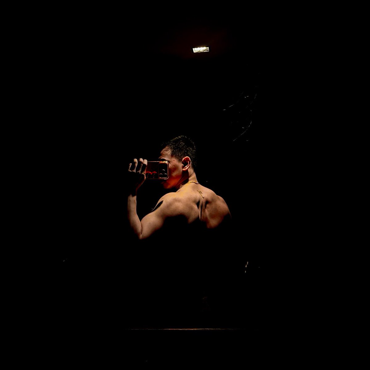 hernanjuls's tweet photo. In darkness, my lost self was found. #RWellnessHub https://t.co/Yh8l4HjoRU