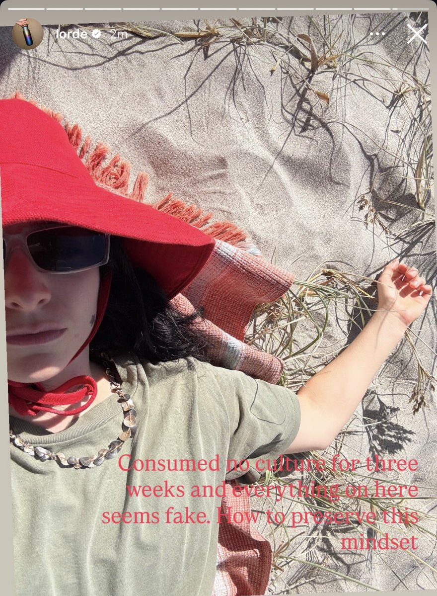 Lorde is officially back in her solar power era