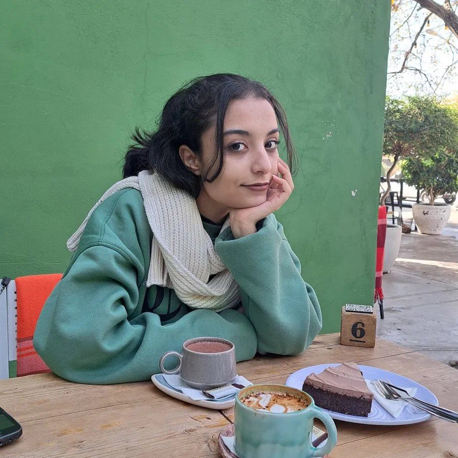 NickSotoudeh's tweet image. Say her name:
Faezeh Mostaan, 20,
killed during the protests in Karaj—shot in the chest. 😭💚
We neither forgive nor forget.

#IranMassacre 
#IranRevolution2026 
#DigitalBlackoutIran