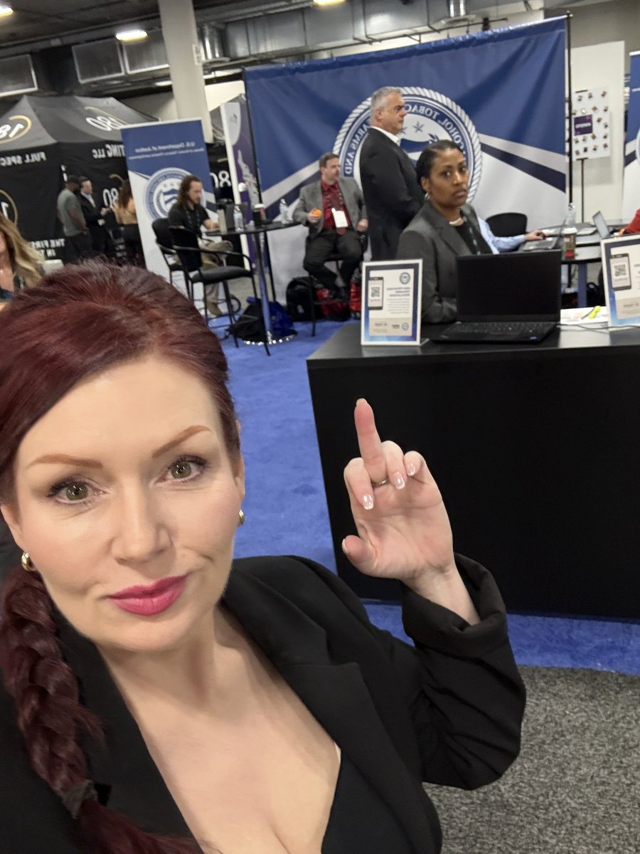 thereal_SnS's tweet image. If you need me, I’ll be over here bullying the ATF